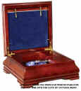 Crosley_CR-184_Antique_Music_Box_web.jpg (41667 bytes)