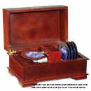 Crosley_CR-212_Antique_Music_Box_Open_web.jpg (45169 bytes)