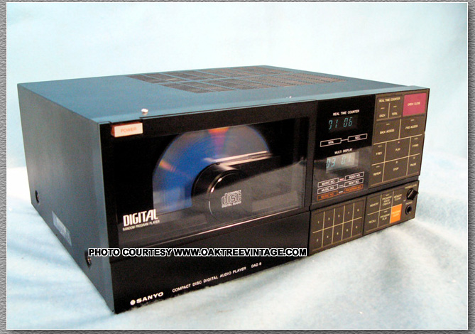 [Bild: Sanyo_DAD-8_cd_player_web.jpg]