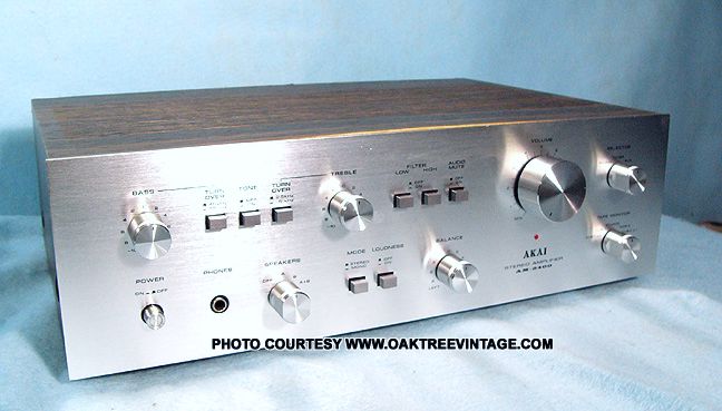 Akai_AM-2400_Stereo_Amp_web.jpg