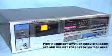 Teac_V-500X_V500X_Stereo_Cassette_Tape_Deck_web.jpg (22990 bytes)