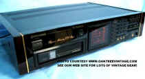 Pioneer_PD-M900_Stereo_CD_Player_Changer_web.jpg (26971 bytes)