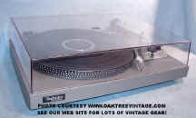 Technics_SL-23_Stereo_Turntable_web_.jpg (63812 bytes)
