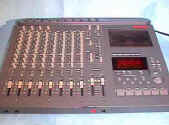 Tascam_488II_web.jpg (29085 bytes)