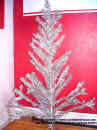 5_Foot_Aluminum_Christmas_Tree_web.jpg (108451 bytes)