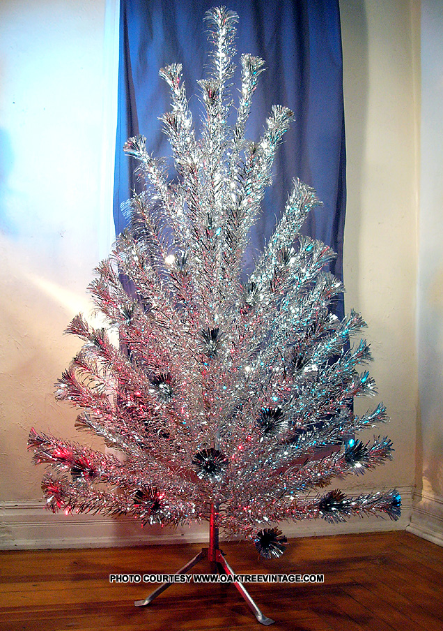 Aluminum Christmas Trees - Photos - Archive - Aluminum Christmas Trees - Photos - Archive