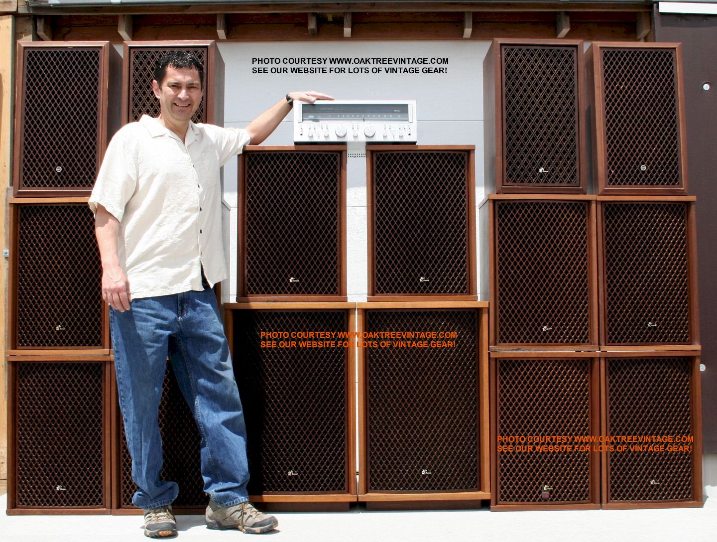 Jerry_Gahagan_OakTreeVintage_1960s-1970s_Vintage_Classic_Lattice_Sansui_Stereo_Speakers_Collection_Sansui_SP-5500_SP-3500_SP-2500_SP-2000_SP-1500_G-7700_standing_1.jpg
