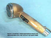 Astatic_200_Gold_Microphone_3_web.jpg (34189 bytes)